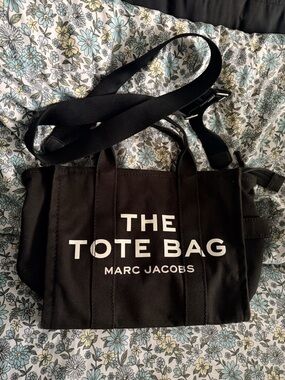 Marc Jacobs The Tote Bag - Black